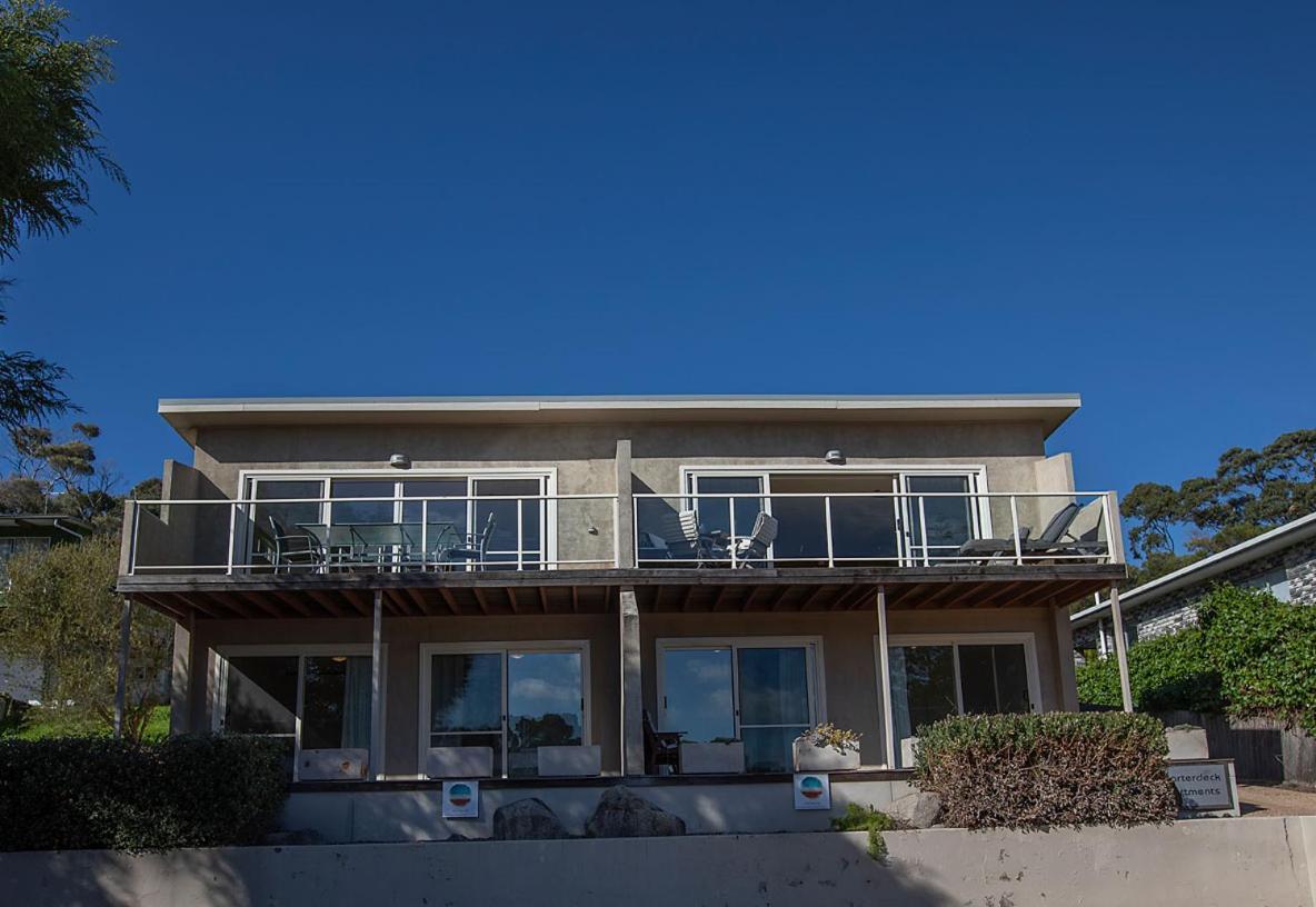 Quarterdeck Apartment Binalong Bay Eksteriør bilde