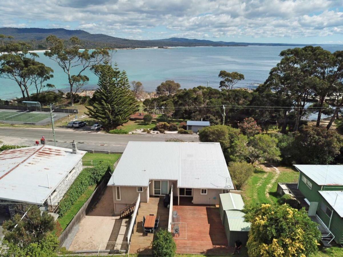 Quarterdeck Apartment Binalong Bay Eksteriør bilde